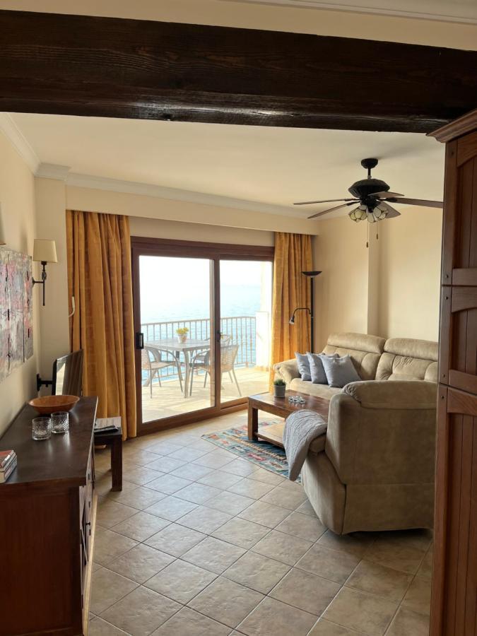 Carabeo 72 Menyber Apartment Нерха Екстериор снимка