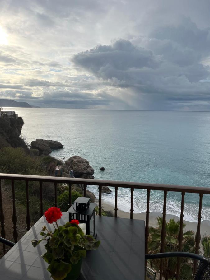 Carabeo 72 Menyber Apartment Нерха Екстериор снимка