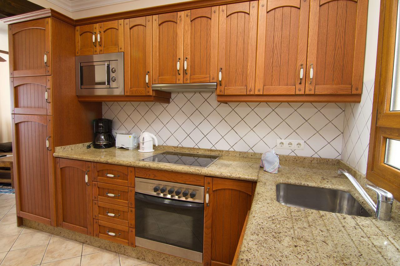Carabeo 72 Menyber Apartment Нерха Екстериор снимка