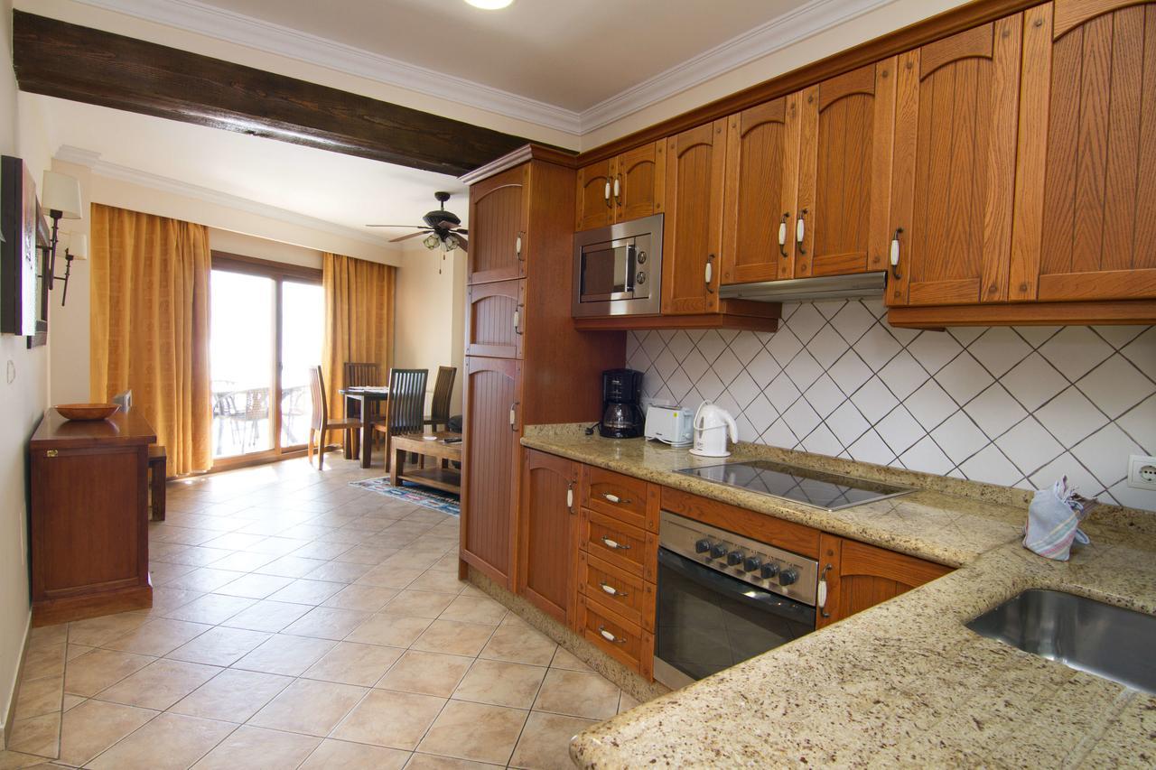 Carabeo 72 Menyber Apartment Нерха Екстериор снимка